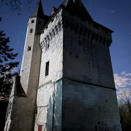 Donjon De - 6 Adultes 3 Enfants - Monument Historique Saintines